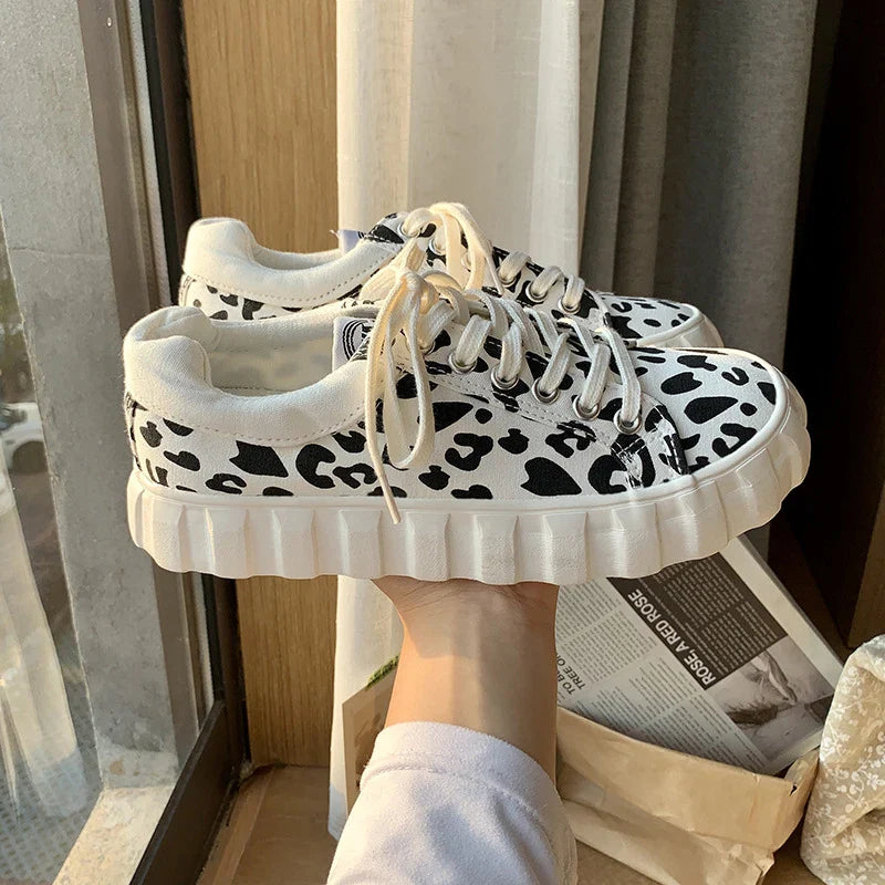 vzyzv  -  Leopard Print Canvas Shoes for Women, Student Thick-Soled Women's Sneakers, Low-Top Non-Slip Retro Casual Shoes