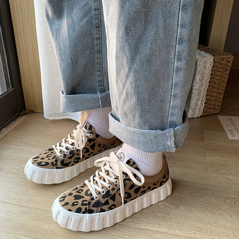 vzyzv  -  Leopard Print Canvas Shoes for Women, Student Thick-Soled Women's Sneakers, Low-Top Non-Slip Retro Casual Shoes