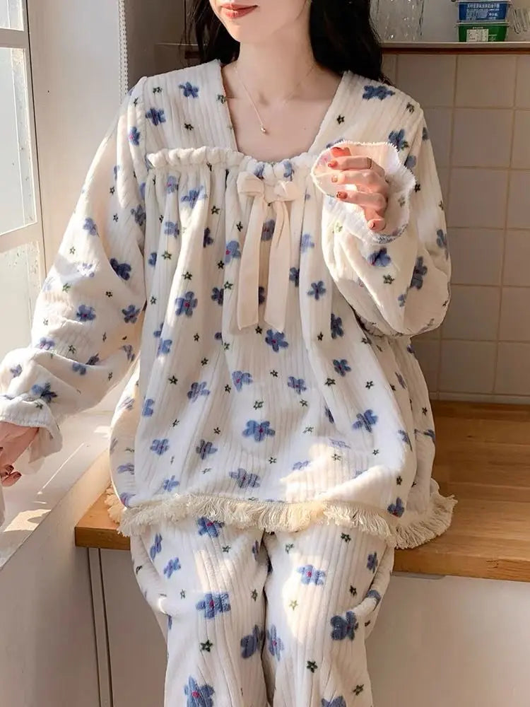 TAVIMART  -  Autumn Winter Women's Casual Blue Flowering Lovely Sweet Girl Warm Soft Sleepwear Loose Pajamas With Pants Flannel Pullover