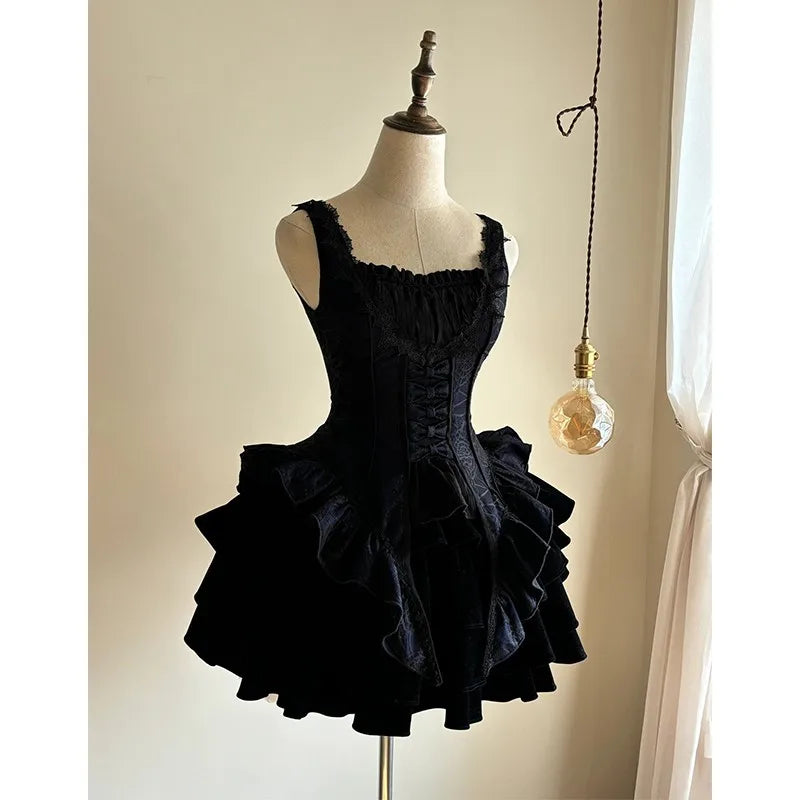 vzyzv  -  Retro Hepburn Wind Black Sling Fishbone Waist Trimming Ruffles Dress