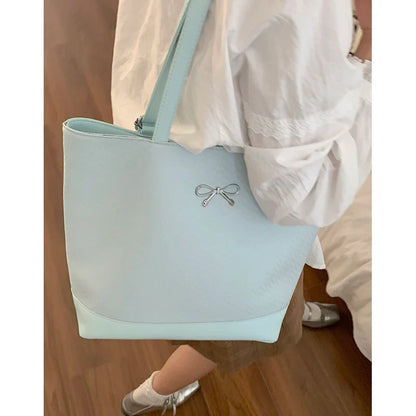 vzyzv  -  Student Class Large Capacity Bag Female 2024 New Fashionable Silver Korean Handheld Commuter Tote Bags