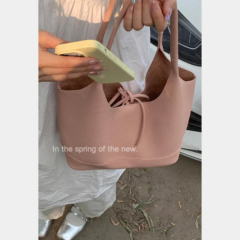 vzyzv  -  Korean Niche Underarm Tote Bag for Women 2024 New College Style Large Capacity Single Shoulder Commuting Bags