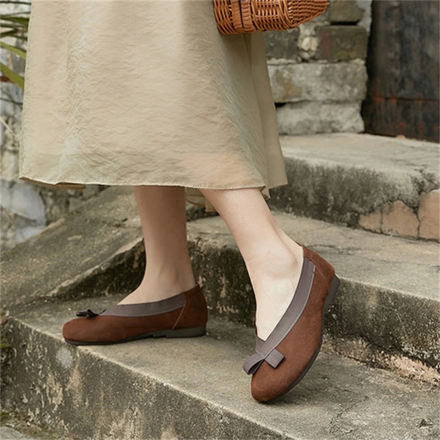 vzyzv  -  Pea Shoes Genuine Leather Soft Sole Brown Retro Wide Toe Slip-On Mommy Flats One Pedal Slip-on Flat New Women's Shoes