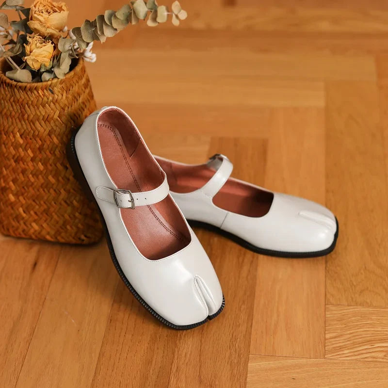 vzyzv  -  Cowhide Real Leather Flats Cozy Retro Mary Jane Ladies Buckle Strap Shoes Split Toe INS Hot Spring Autum Women Simple Shoes