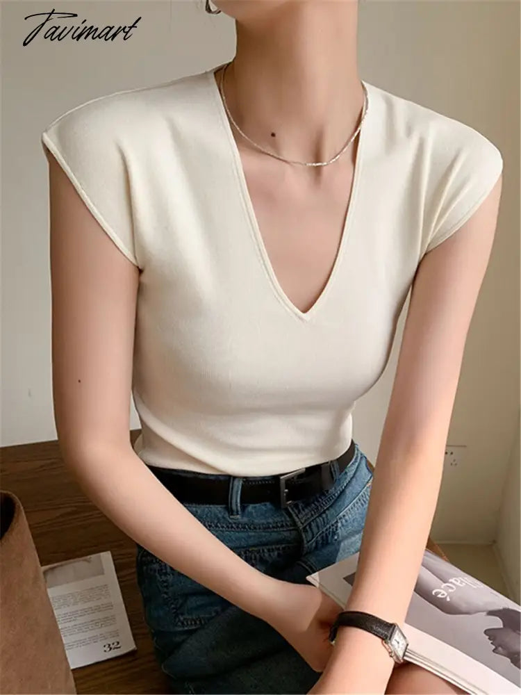 Tavimart Knitted T-shirts Women Summer New Stylish Korean V-neck Short Sleeve Basic Sexy Tops Solid Elegant Fashion Female Slim Tees