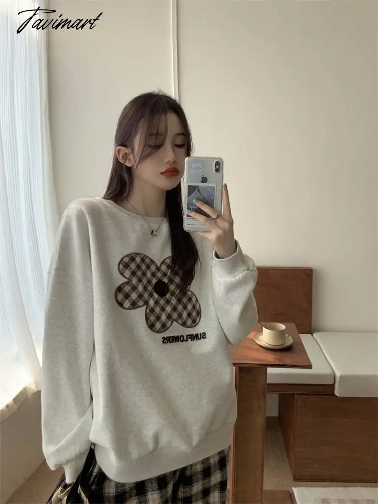 Tavimart Women Grey Sweatshirt Letter Flowers Pattern Crew Neck Korean Fashion Hip Hop Leisure Loose Fleece Thicken Winter Tops Pullover